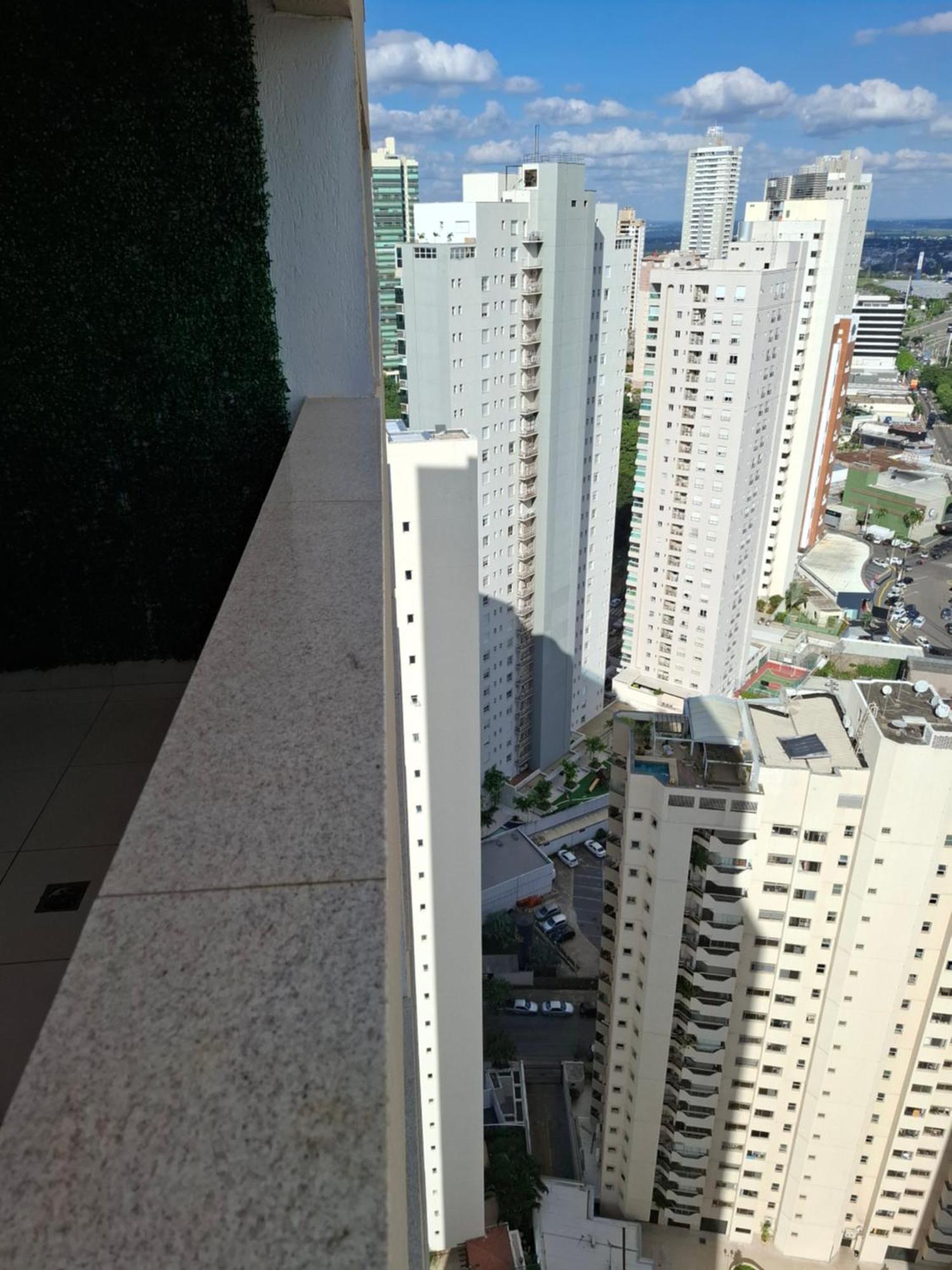Brookfield Tower — Photos 2